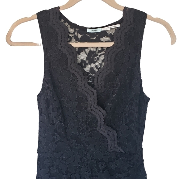 UO Kimchi Blue Black Lace Cocktail Asymmetric Bodycon Dress Sleeveless - Picture 4 of 8